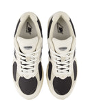 New Balance U2002RV1